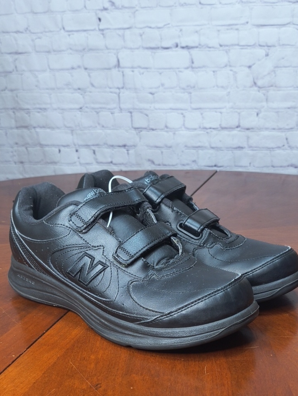 New Balance 577 Walking DSL-2 Men's Black Velcro Athletic Shoes Size 9.5 AC